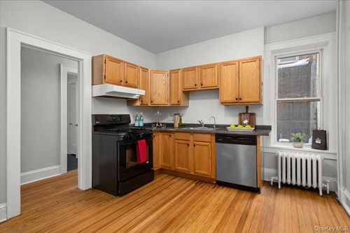 2w-548 Warburton Avenue, Greenburgh, NY, 10706 | Card Image