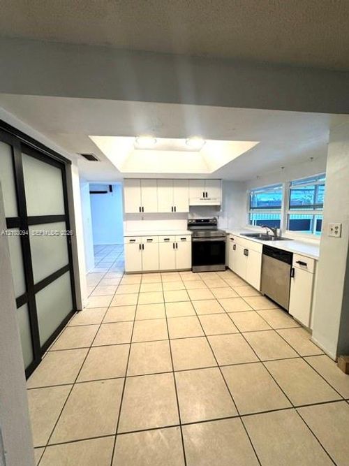--9565 Nw 19th Pl, Sunrise, FL, 33322-3603 | Card Image