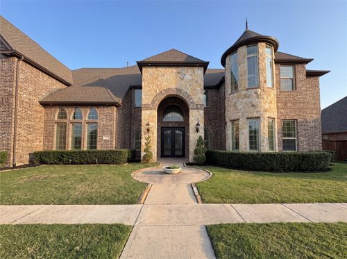 715 Simmons Rd, Double Oak, TX, 75077-8212 | Card Image