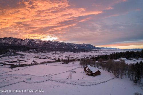 803 Black Mountain Lane, Alpine, WY, 83128 | Card Image