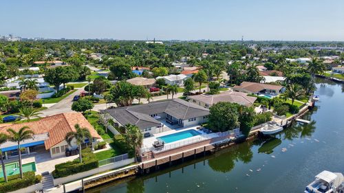 2121 Ne 29th St, Lighthouse Point, FL, 33064-7622 | Card Image
