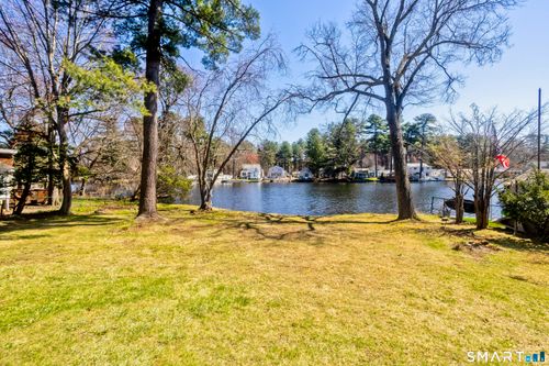42 Wheeler Dr, Enfield, CT, 06082-2229 | Card Image