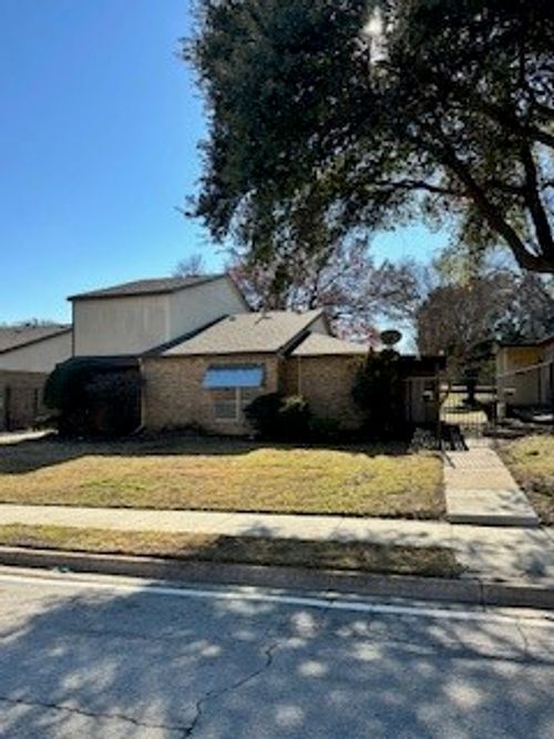 8725 N Normandale St, Fort Worth, TX, 76116-4818 | Card Image