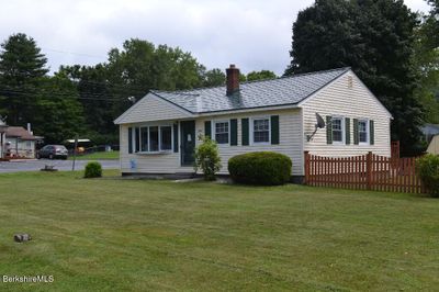 1094 South St, House other with 3 bedrooms, 1 bathrooms and null parking in Dalton MA | Image 1