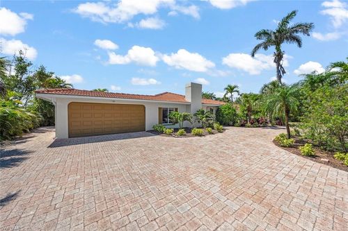 9421 Moonlight Dr, SANIBEL, FL, 33957-4210 | Card Image