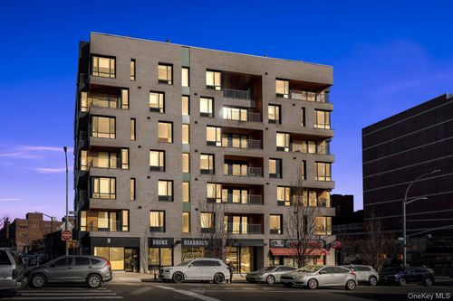 ph-1-225 E 138th Street E, New York, NY, 10451 | Card Image