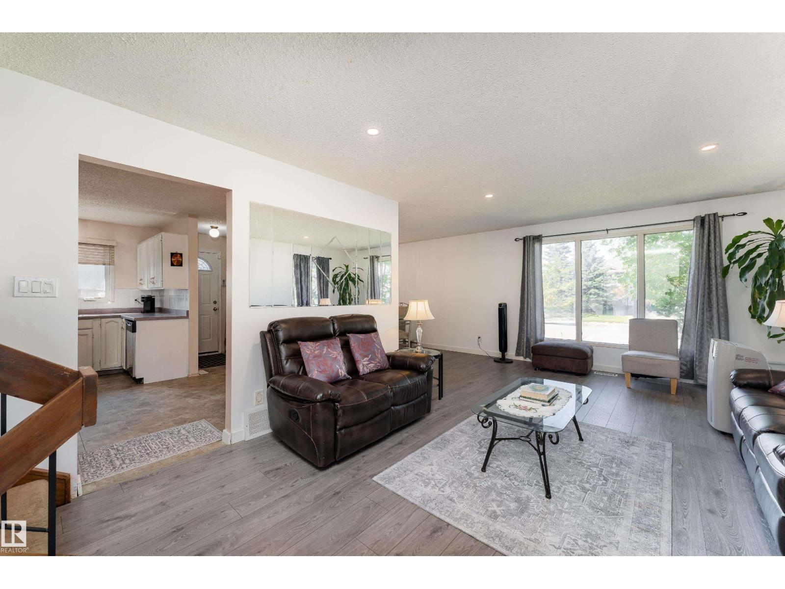 Residential in Edmonton 4