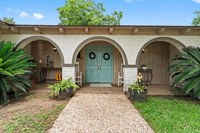 202 Tree Trunk Dr, House other with 5 bedrooms, 4 bathrooms and 2 parking in Spring TX | Image 4