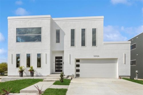 10924 W 67th St, Shawnee, KS, 66203-3816 | Card Image