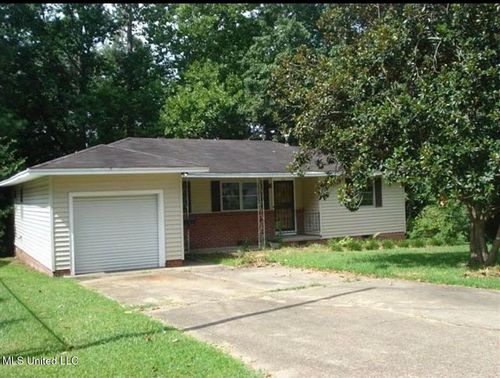 951 Reaves St, Jackson, MS, 39204-5228 | Card Image