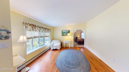 107 Winterberry Dr, Milford, PA, 18337-7301 | Card Image
