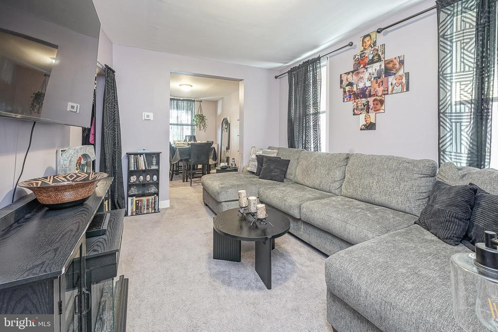 Residential in GLOUCESTER CITY 5
