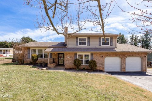 228 Hidden Acres Rd, Kingsport, TN, 37664-5609 | Card Image