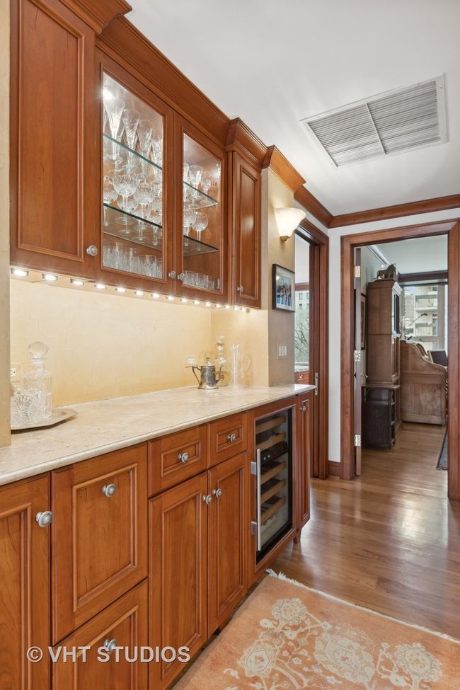 APT-5A - 1300 N Lake Shore Dr, Condo with 3 bedrooms, 3 bathrooms and 2 parking in CHICAGO IL | Image 8