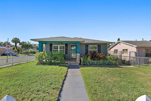 2000 22nd Ave S, St Petersburg, FL, 33712-3158 | Card Image