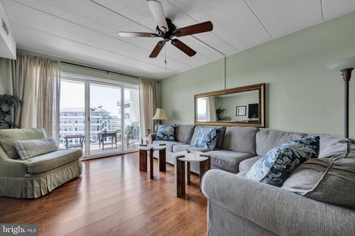 c40303-7901 Coastal Hwy, OCEAN CITY, MD, 21842-2839 | Card Image