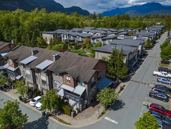 1195 Village Green Way, Townhouse with 3 bedrooms, 2 bathrooms and 3 parking in Squamish BC | Image 22