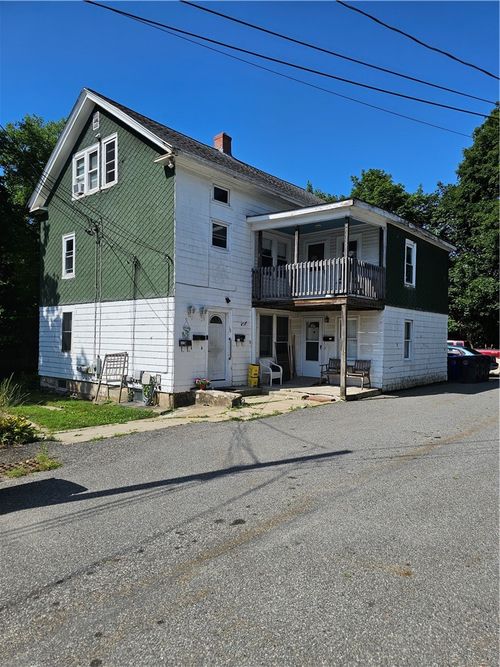8 Snells Court, West Warwick, RI, 02893 | Card Image