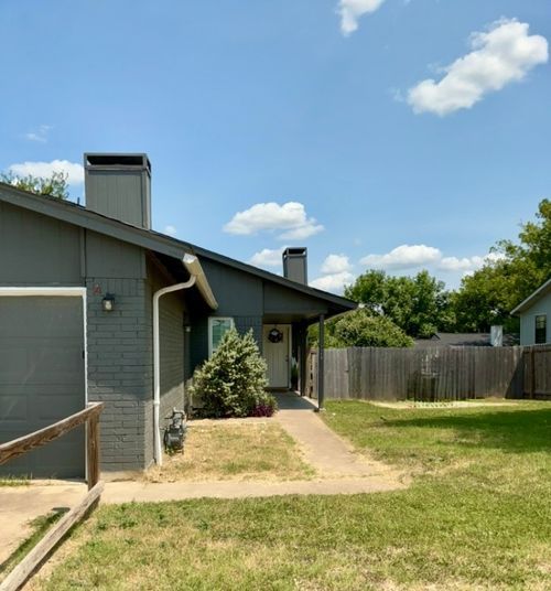 a-7405 Tumbleweed Dr, Austin, TX, 78724-3241 | Card Image
