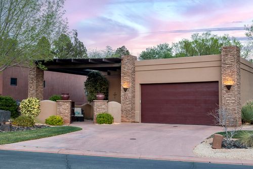 24-2090 N Tuweap Dr, St. George, UT, 84770-5681 | Card Image