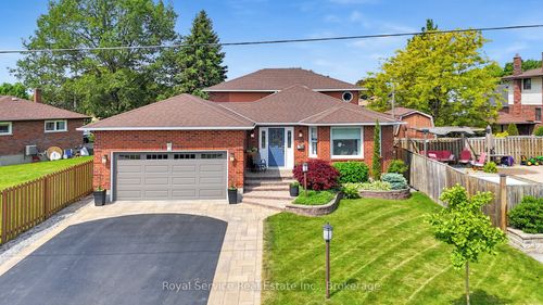 88 Simpson Ave, Bowmanville, ON, L1C2J1 | Card Image