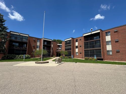 323-1800 Riverwood Drive, Burnsville, MN, 55337 | Card Image