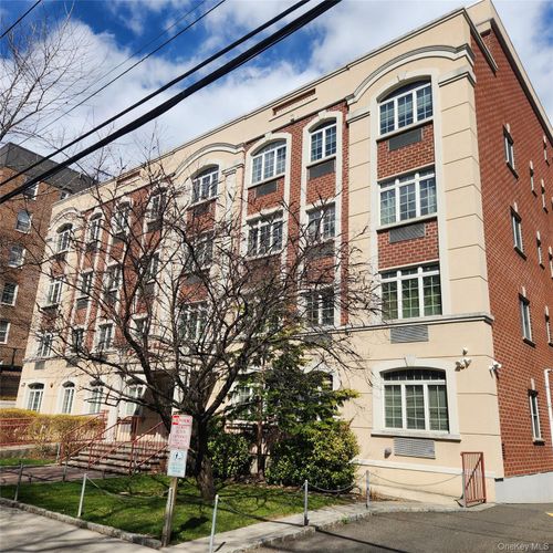 3a-85-15 120th St, Kew Gardens, NY, 11415-3143 | Card Image