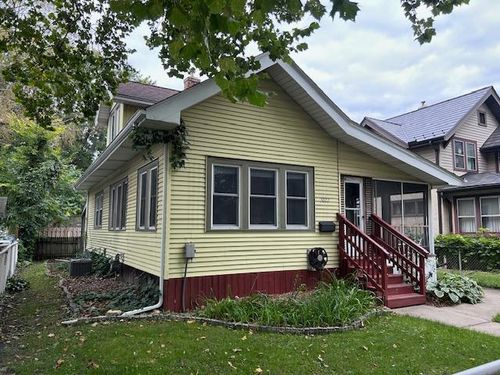3022 32nd Ave S, Minneapolis, MN, 55406-2009 | Card Image