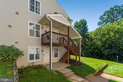 9462 Scarlet Oak Dr, MANASSAS, VA, 20110-5658 | Card Image