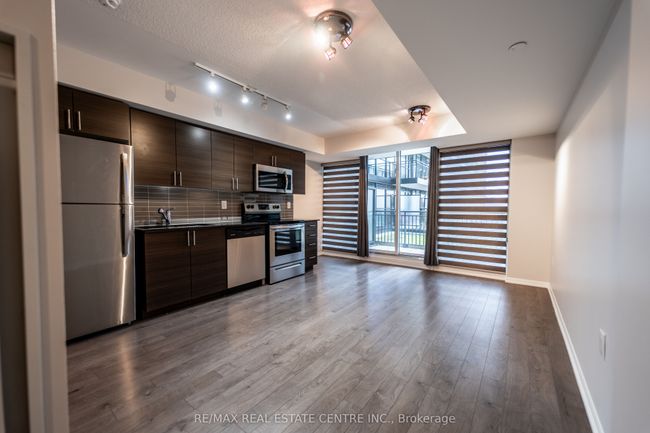 215 - 3091 Dufferin St, Condo with 1 bedrooms, 1 bathrooms and null parking in Toronto ON | Image 4