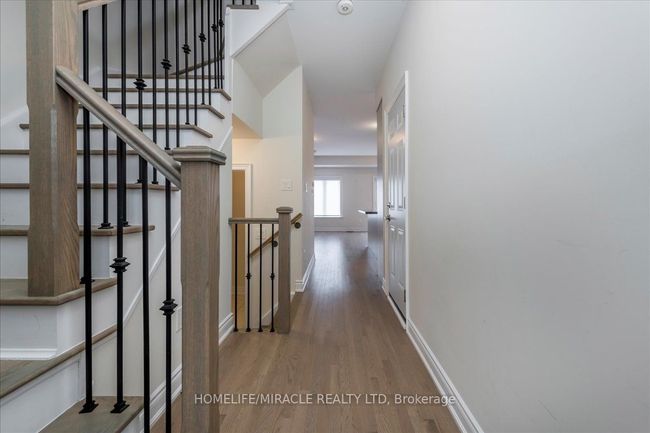 71 Arnold Cres, House attached with 3 bedrooms, 3 bathrooms and 2 parking in Alliston ON | Image 4