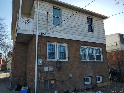 3300 Waverly St, Detroit, MI, 48238-3382 | Card Image