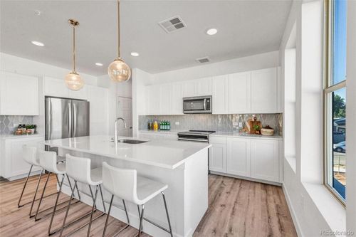 301-2899 W 52nd Ave, Denver, CO, 80221-1259 | Card Image