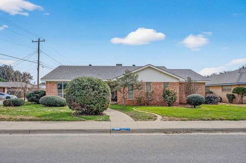 3801 Crestgate Ave, Midland, TX, 79707-2711 | Card Image