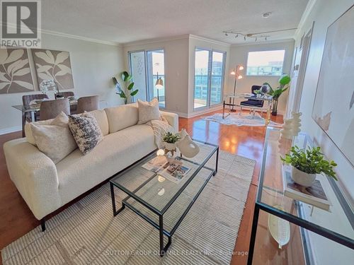 1512-99 Harbour Square, Toronto (Waterfront Communities), ON, M5J2H2 | Card Image