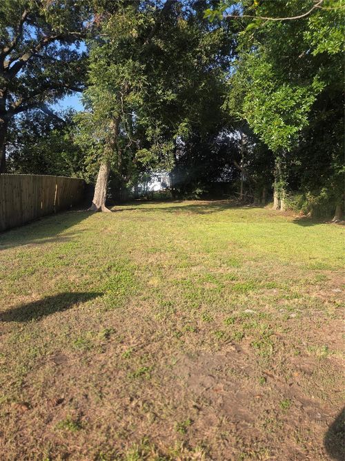 2 Brandon St, Houston, TX, 77051 | Card Image