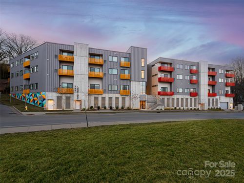 203-68 Craven St, Asheville, NC, 28806-4608 | Card Image
