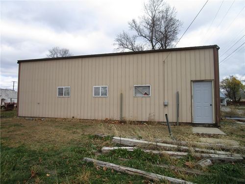 214 S Superior St, Ramsey, IL, 62080 | Card Image