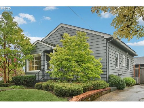 2758 Ne Schuyler St, Portland, OR, 97212-5056 | Card Image