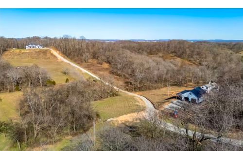 1130 Mahon Rd, Columbia, TN, 38401-8810 | Card Image