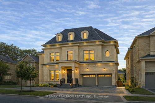 7 Aspy Crt, Maple, ON, L6A4X8 | Card Image