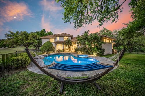 402 Zephyr St, Lakeway, TX, 78734-5162 | Card Image