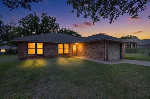 606 New Hope St, Terrell, TX, 75160-4616 | Card Image