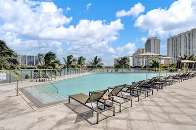 LPH16 - 3300 Ne 188th St, Condo with 4 bedrooms, 4 bathrooms and null parking in Aventura FL | Image 2