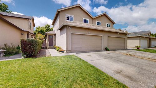 38 Francis Cir, Rohnert Park, CA, 94928-1371 | Card Image