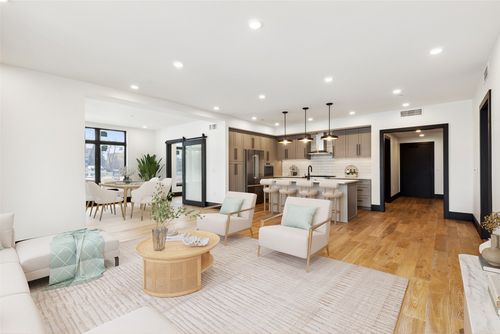 207-315 N Tracy Ave, Bozeman, MT, 59715-3983 | Card Image