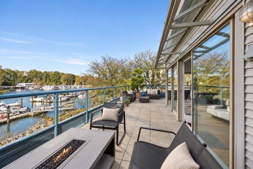 202-4743 River Rd W, Delta, BC, V4K1R9 | Card Image