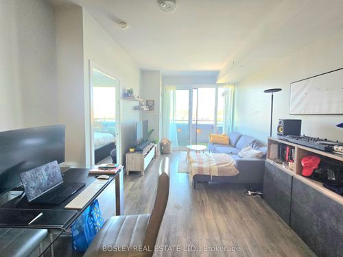 828-100 Eagle Rock Way, Maple, ON, L6A5B9 | Card Image