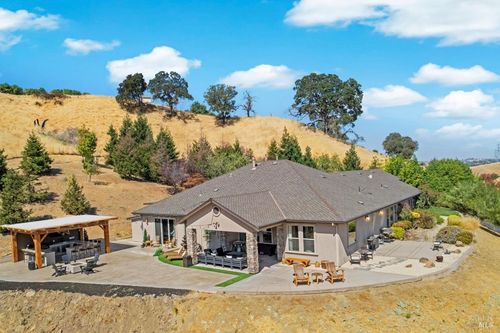 4157 Shelly Ln, Vacaville, CA, 95688-9044 | Card Image