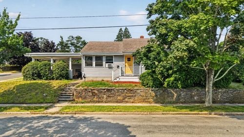 221 Rochambeau St, New Bedford, MA, 02745-5541 | Card Image